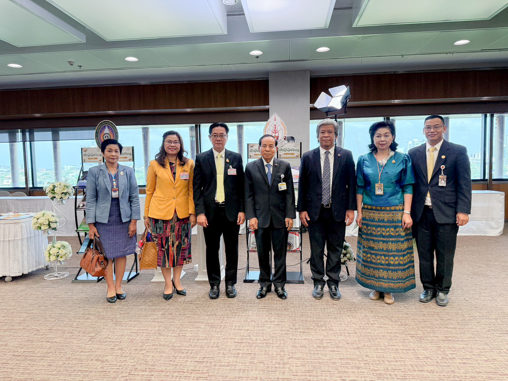 มหาวิทยาลัยนครพนม ลงนามบันทึกข้อตกลงความร่วมมือกับสำนักงานเลขาธิการวุฒิสภา เพื่อร่วมกันขับเคลื่อนการนำผลงานทางวิชาการและผลงานวิจัยไปใช้ประโยชน์ในกระบวนการนิติบัญญัติ