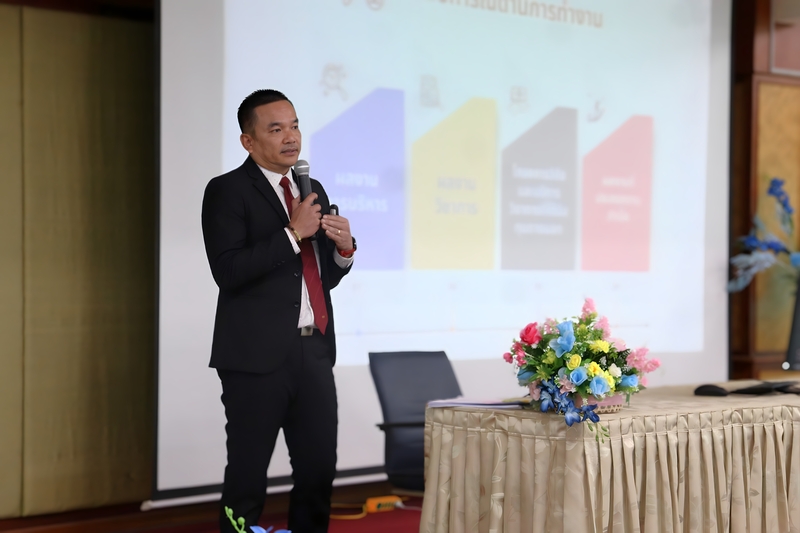 คณะเทคโนโลยีอุตสาหกรรม จัดเวทีแสดงวิสัยทัศน์แนวทางการพัฒนาและการบริหารงาน เพื่อสรรหาและแต่งตั้ง “คณบดี” คนใหม่