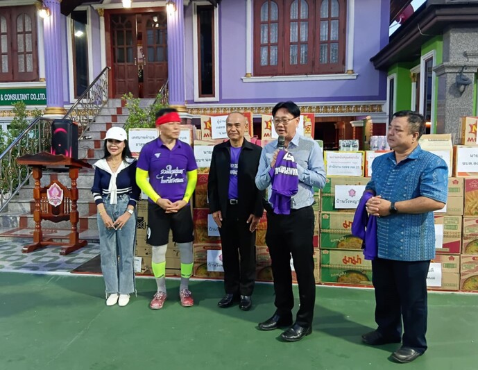 อธิการบดี ม.นครพนม ร่วมเปิดศึก “ตะกร้อรวมใจ สู่ทหารไทย” ดันพลังพลเรือน-ทหาร ส่งใจชายแดน ไทย-กัมพูชา