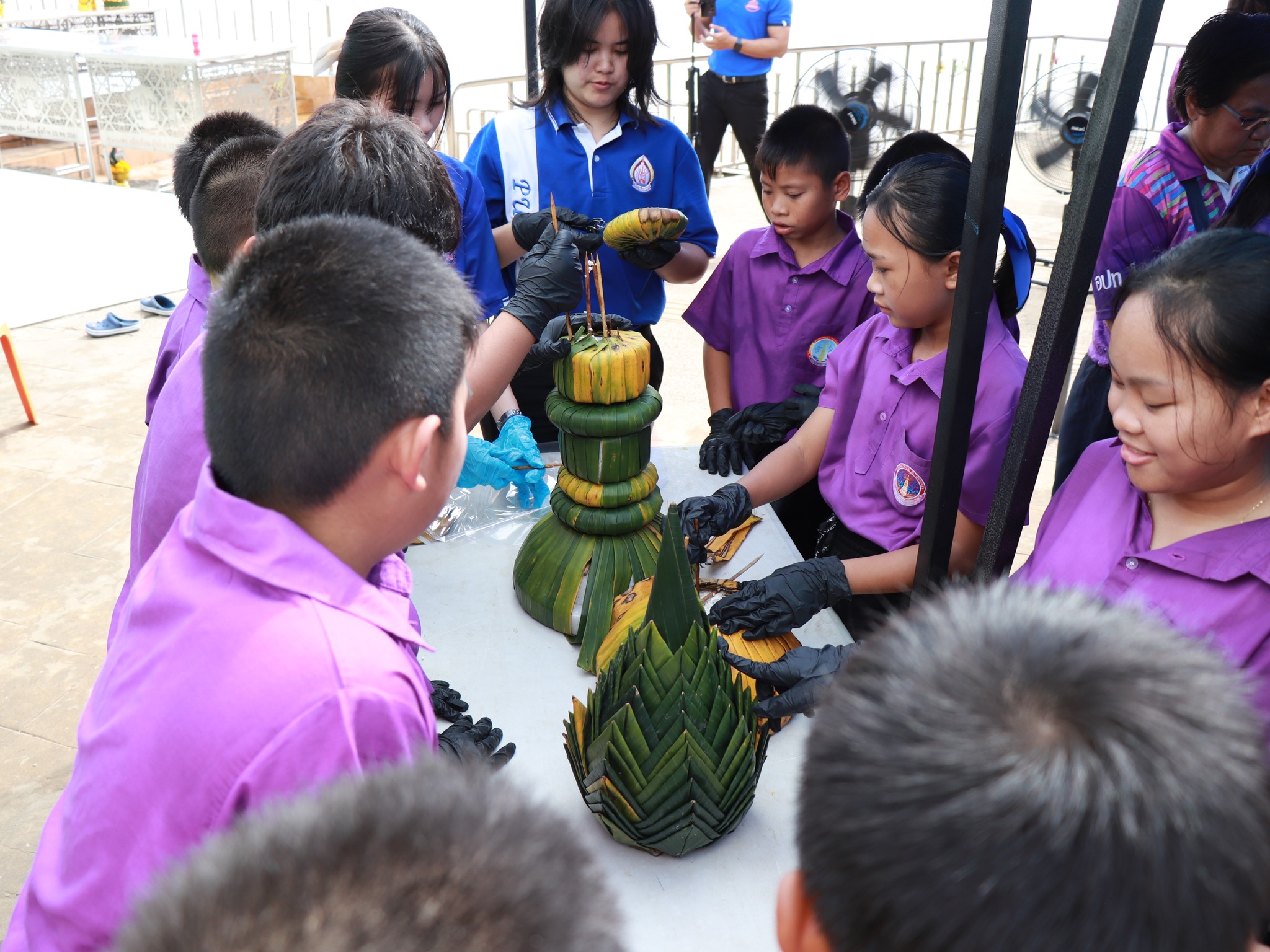 คณะศิลปศาสตร์และวิทยาศาสตร์ ร่วมทำกิจกรรมจิตอาสา “เก็บและคัดแยกขยะจากพิธีบวงสรวงพญาศรีสัตตนาคราช”