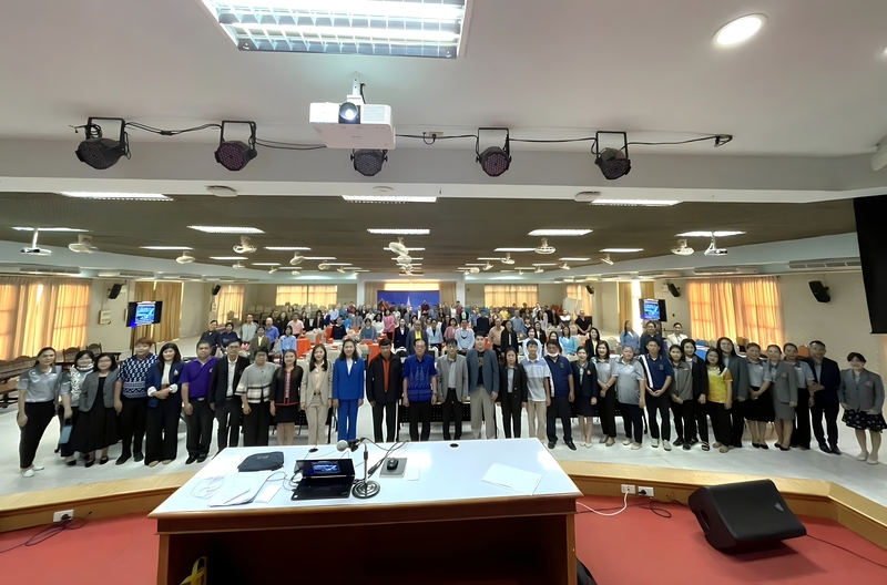 อบรม “การใช้เทคโนโลยี AI เขียนตำราขอตำแหน่งทางวิชาการ”