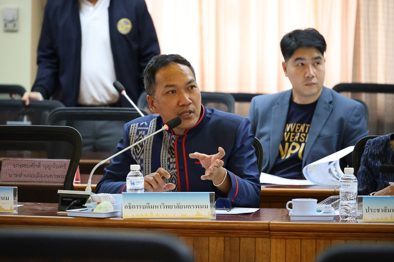 มหาวิทยาลัยนครพนม ร่วมประชุมเตรียมความพร้อมจัดประเพณีไหลเรือไฟและงานกาชาดจังหวัดนครพนม ประจำปี 2568