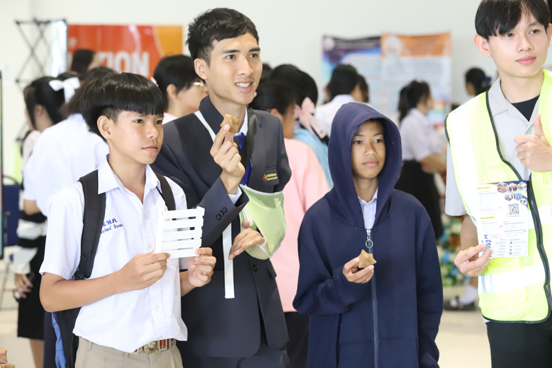 มหาวิทยาลัยนครพนม ร่วมเปิดงาน OPEN HOUSE 2025 สพม.นครพนม SHARE & LEARN โรงเรียนคุณภาพ 3 วิ เรียนดี มีคุณธรรม