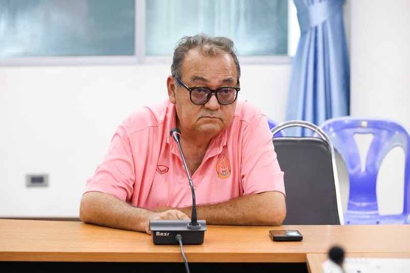 ประชุมเตรียมต้อนรับแม่ทัพภาค 2 บรรยายพิเศษแก่นักศึกษาและบุคลากร