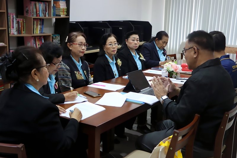 ว.การท่องเที่ยวและอุตสาหกรรมบริการ ลงพื้นที่ริมโขงหนุนหลักสูตร Non-Degree ปั้นผู้ประกอบการเศรษฐกิจสร้างสรรค์ (The College of Tourism and Service Industry is on the ground along the Mekong River supporting the Non-Degree program to cultivate creative economy entrepreneurs.)