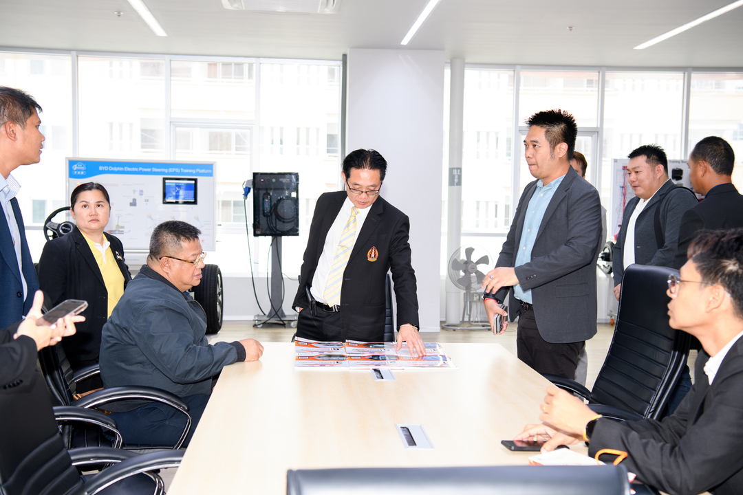 ม.นครพนม เยี่ยมชมดูงานสานต่อเทคโนโลยีอัจฉริยะมหาวิทยาลัยเทคโนโลยีพระจอมเกล้าพระนครเหนือ