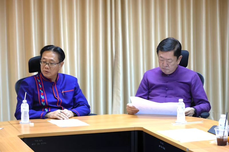 ม.นครพนม ร่วมกับ ทม.นครพนม ประชุมหารือกิจกรรมเรือไฟโชว์ ในมหกรรมเทศกาลไหลเรือไฟโลก 2568