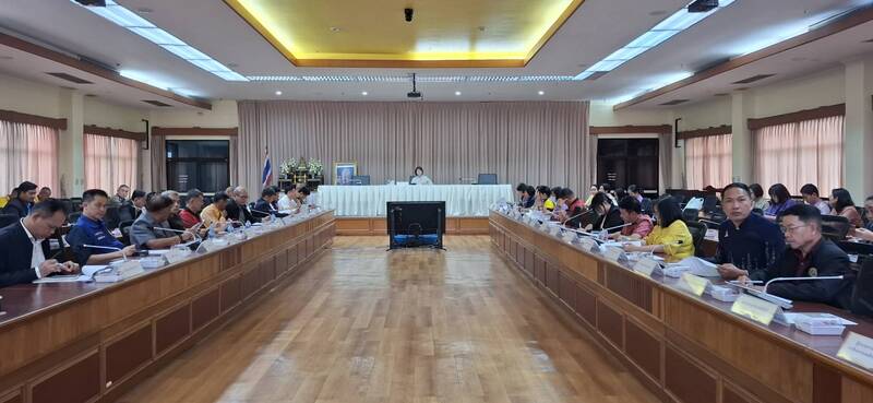 ม.นครพนม ร่วมประชุมคณะอนุกรรมการดำเนินการขับเคลื่อนกิจกรรมยกระดับเทศกาลเรือไฟโลก