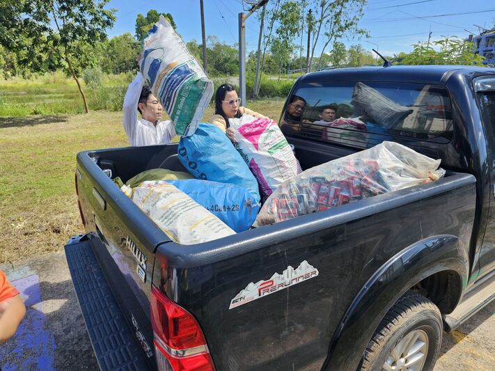 สถาบันวิจัยและพัฒนา มอบกระป๋องเครื่องดื่ม 1,220 ใบ สนับสนุนการสร้างเรือไฟ ประจำปี 2568