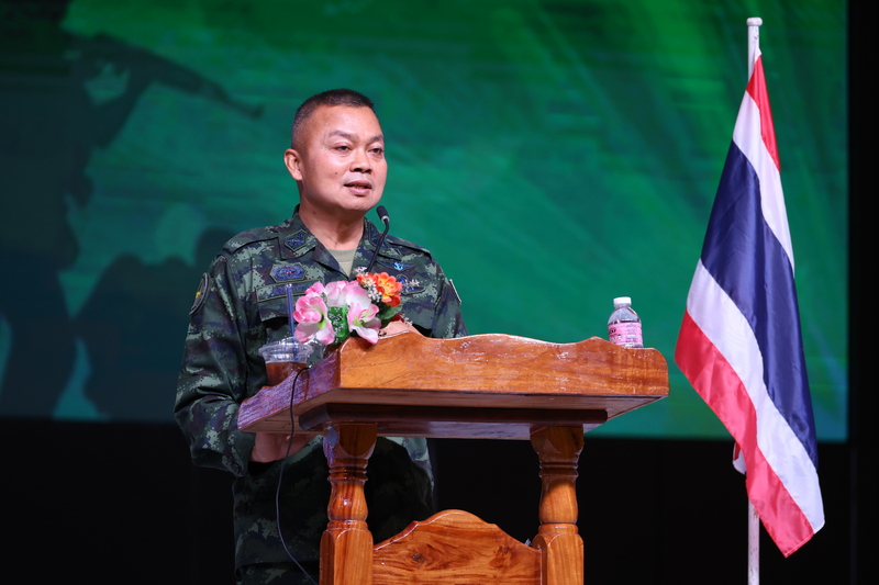 ม.นครพนม ต้อนรับแม่ทัพภาคที่ 2 บรรยายพิเศษ ปลูกจิตสำนึกรักษ์ชาติบ้านเมืองแก่เยาวชนรุ่นใหม่