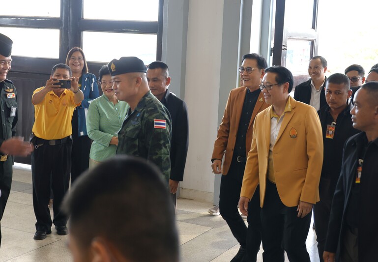 ม.นครพนม ต้อนรับแม่ทัพภาคที่ 2 บรรยายพิเศษ ปลูกจิตสำนึกรักษ์ชาติบ้านเมืองแก่เยาวชนรุ่นใหม่