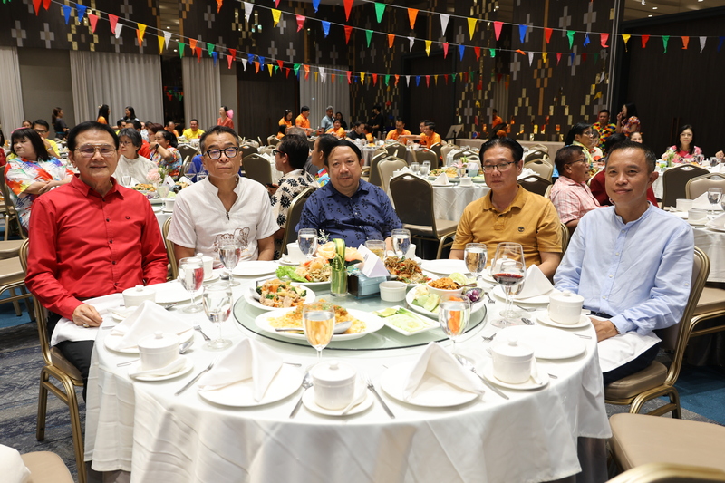 ม.นครพนม ร่วมงานเลี้ยงสานสัมพันธ์ กกต.ภาคอีสาน 20 จังหวัด และแสดงมุทิตาจิตผู้เกษียณอายุราชการ