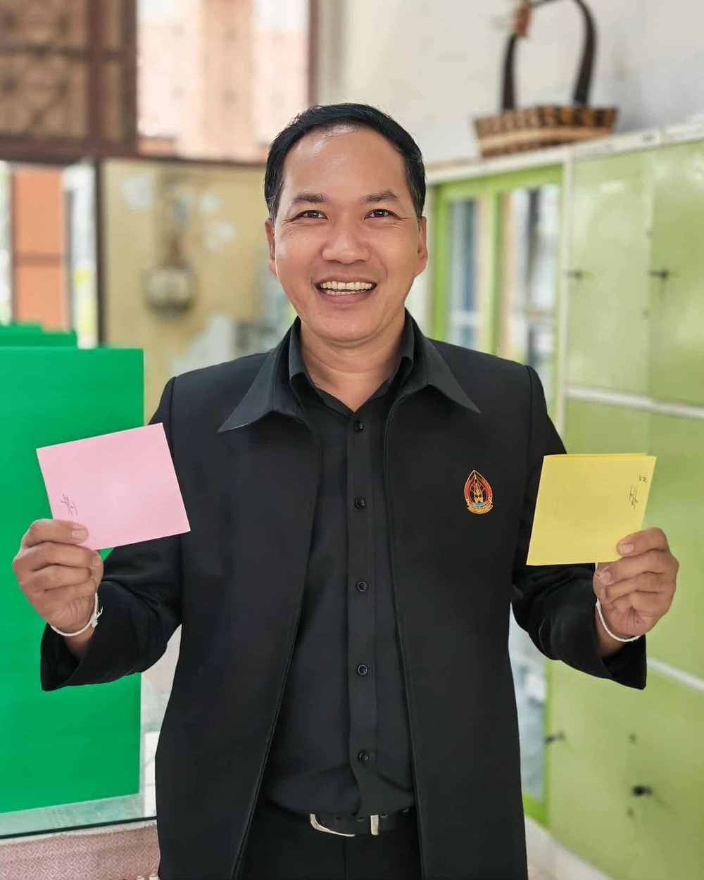 บุคลากร ม.นครพนม ร่วมแสดงพลังใช้สิทธิ์เลือกตั้งตัวแทน ทำหน้าที่เป็นกรรมการสรรหานายกสภามหาวิทยาลัย และกรรมการสรรหากรรมการสภามหาวิทยาลัยผู้ทรงคุณวุฒิมหาวิทยาลัย