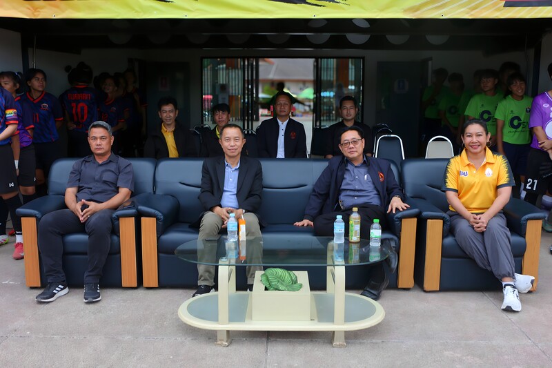 ม.นครพนม ร่วมจัดฟุตบอล 4 เส้า เยาวชนหญิง ชิงถ้วยเกียรติยศนายกรัฐมนตรี เตรียมทัพสู่ “หนองหารเกมส์” ระหว่างวันที่ 4–18 มกราคม 2569 ที่จังหวัดสกลนคร