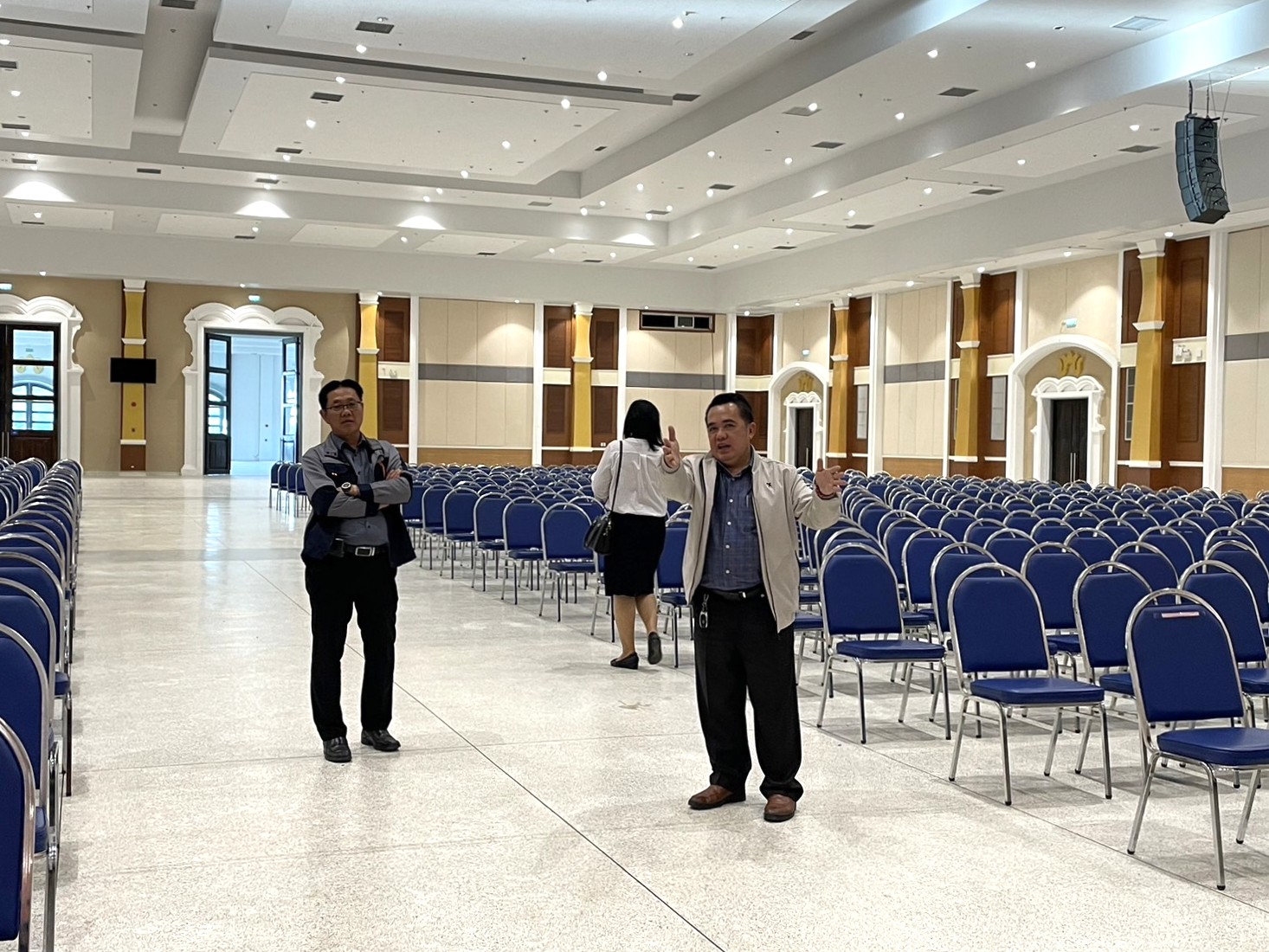 อธิการบดี ลงพื้นที่ติดตามการเตรียมงานหอประชุมวชิรบพิตร