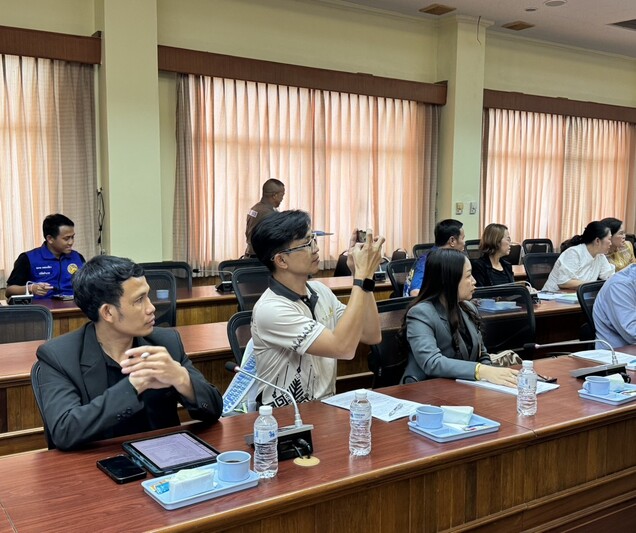 ม.นครพนม ประชุมเตรียมความพร้อมจัดงานประเพณีไหลเรือไฟและงานกาชาด ประจำปี 2569