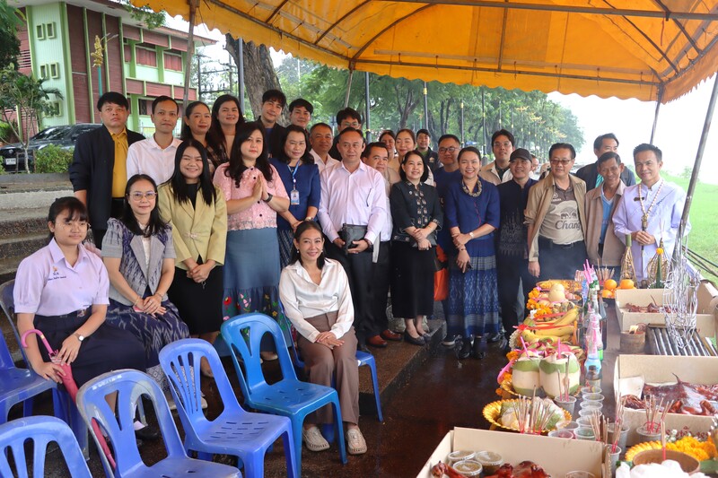 ประกอบพิธีบวงสรวงเรือไฟ เตรียมสืบสานประเพณีงานบุญออกพรรษา ประจำปี 2569